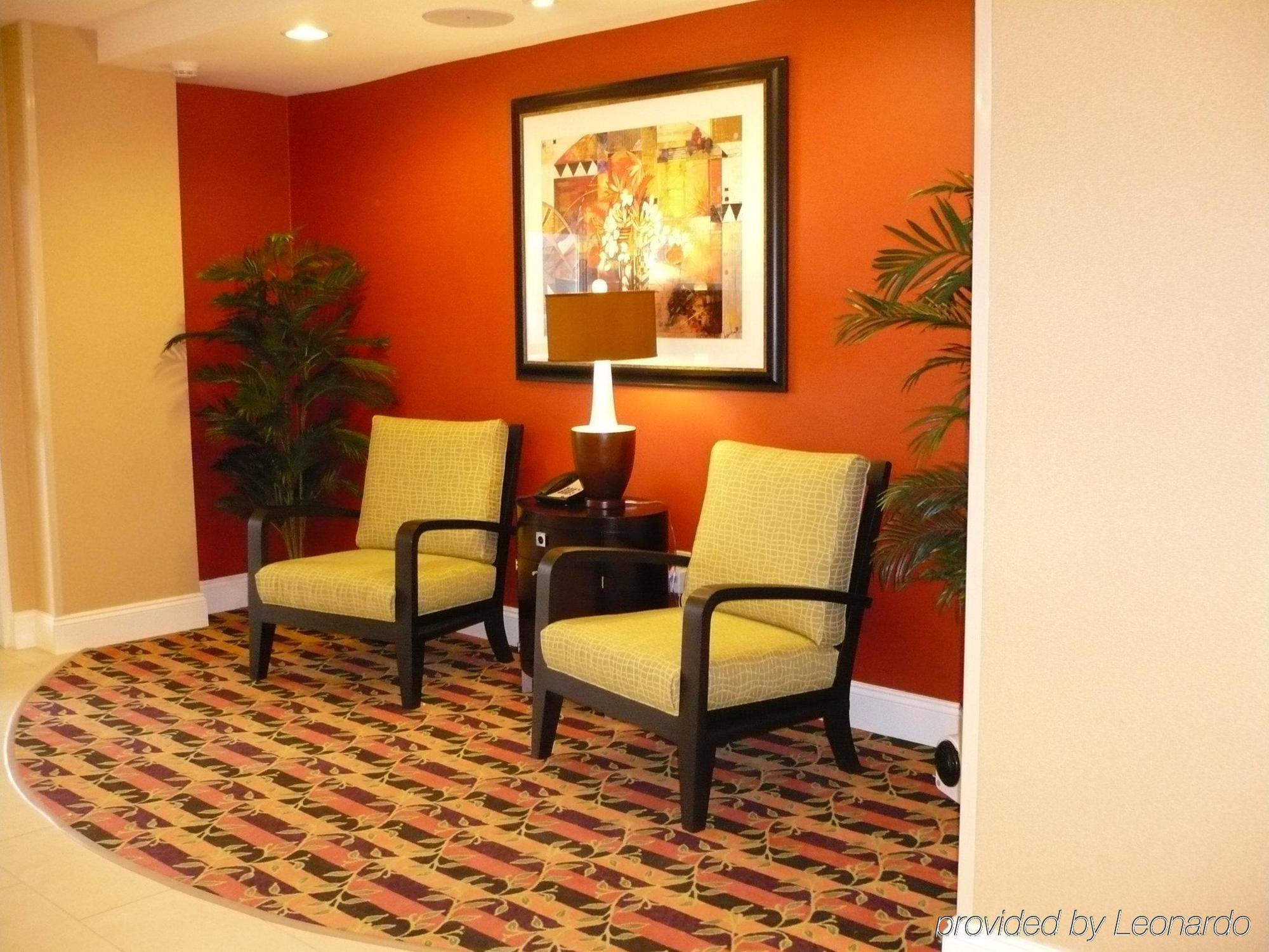 Holiday Inn Express & Suites - Spartanburg-North By Ihg Interior photo